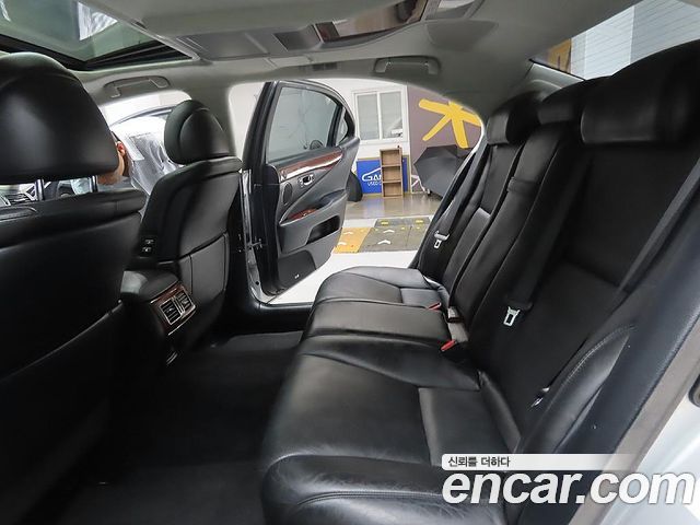 Lexus LS 2008 — photo 10