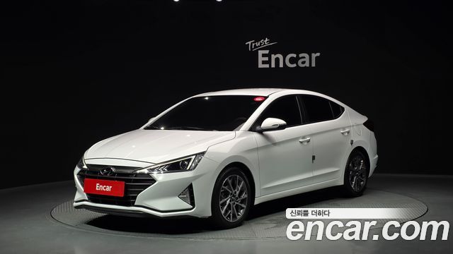 Hyundai AVANTE 2019 — photo 1