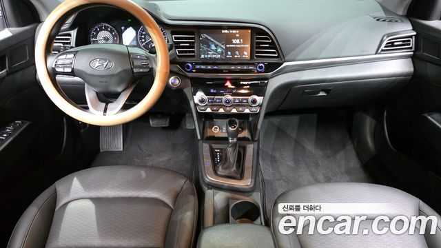 Hyundai AVANTE 2019 — photo 7