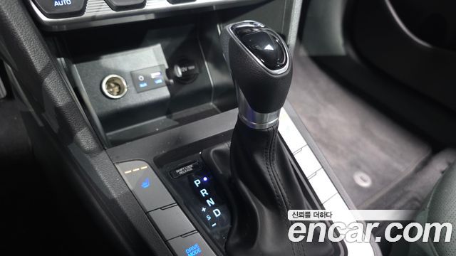 Hyundai AVANTE 2019 — photo 9