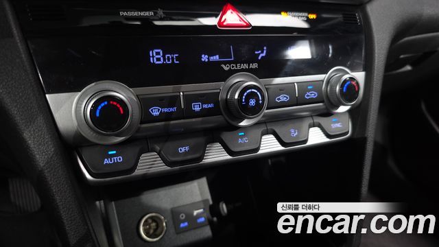 Hyundai AVANTE 2019 — photo 16