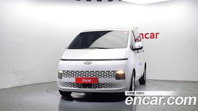 Hyundai Staria 2022 — photo 3