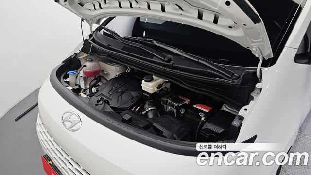 Hyundai Staria 2022 — photo 6
