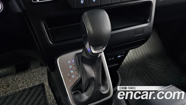 Hyundai Staria 2022 — photo 12