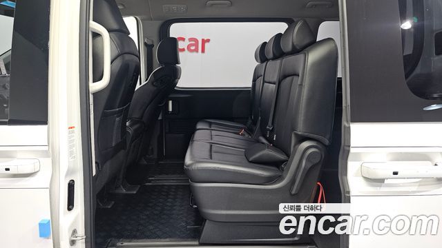 Hyundai Staria 2022 — photo 19