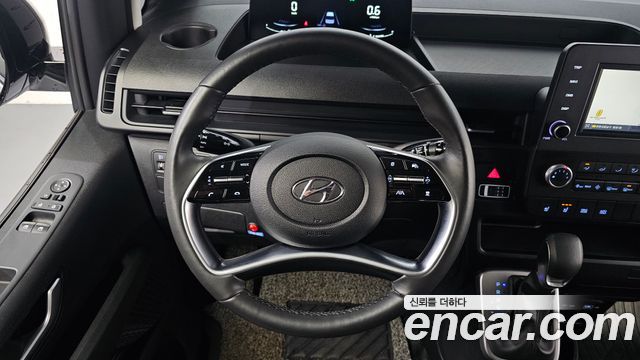Hyundai Staria 2022 — photo 21