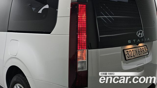 Hyundai Staria 2022 — photo 9