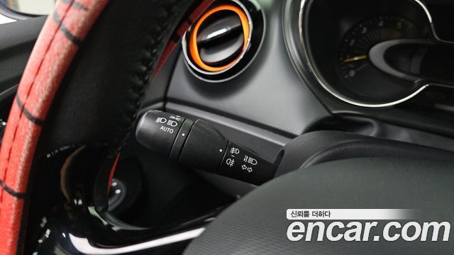 Renault Korea QM3 2014 — photo 16