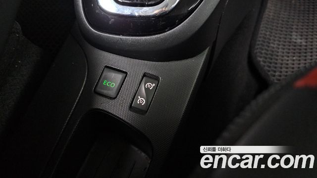 Renault Korea QM3 2014 — photo 18
