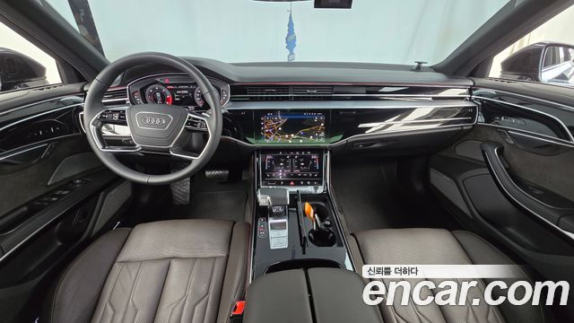 Audi A8 2021 — photo 10