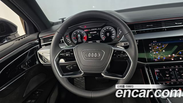 Audi A8 2021 — photo 19