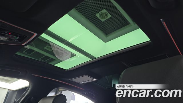 Audi A8 2021 — photo 22