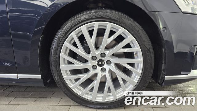 Audi A8 2021 — photo 7