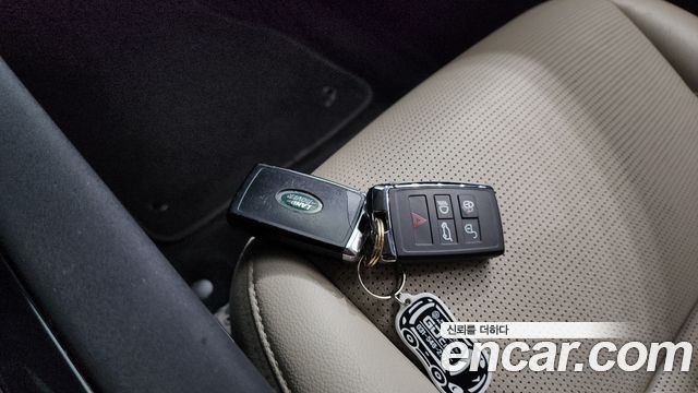 Land Rover Discovery Sport 2020 — photo 21