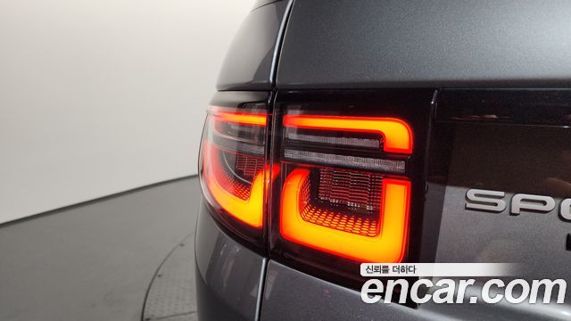 Land Rover Discovery Sport 2020 — photo 9