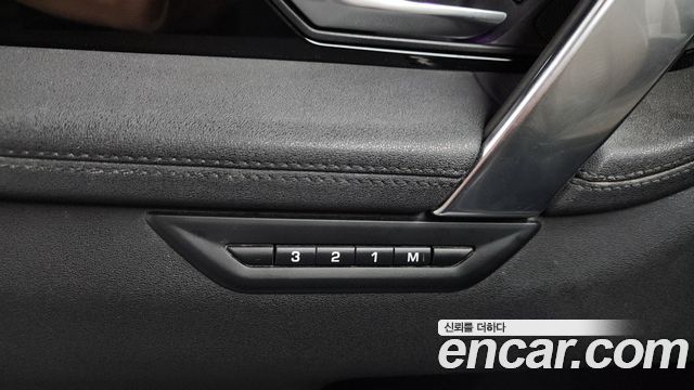 Land Rover Discovery Sport 2020 — photo 34