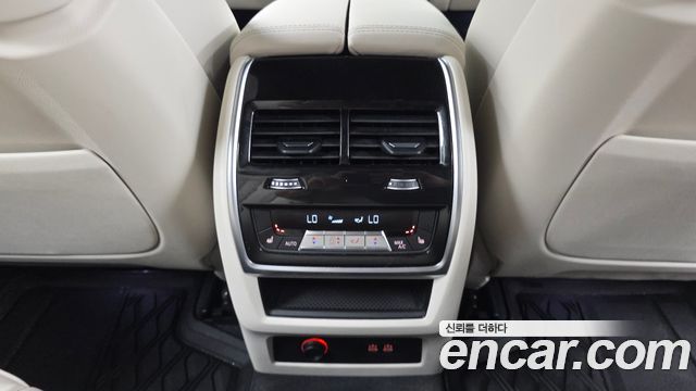 BMW X5 2025 — photo 18