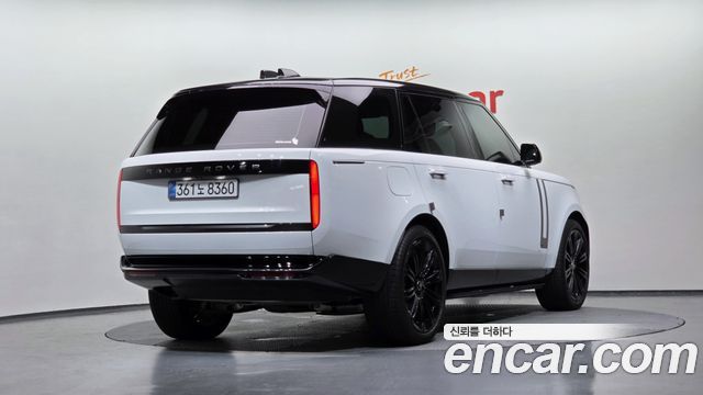 Land Rover Range Rover 2025 — photo 2