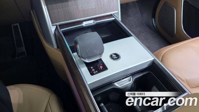 Land Rover Range Rover 2025 — photo 9
