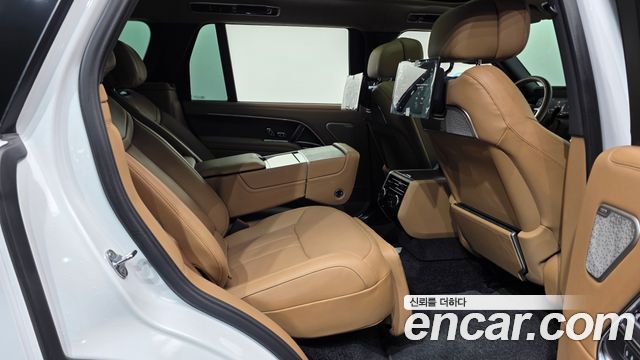 Land Rover Range Rover 2025 — photo 12