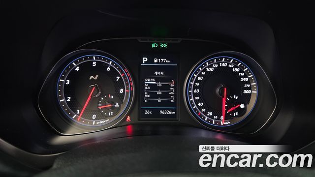 Hyundai Veloster 2021 — photo 11