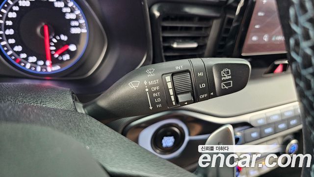 Hyundai Veloster 2021 — photo 22