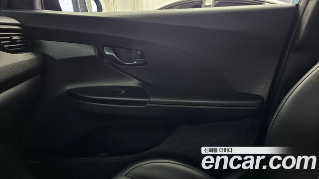 Hyundai Veloster 2021 — photo 15