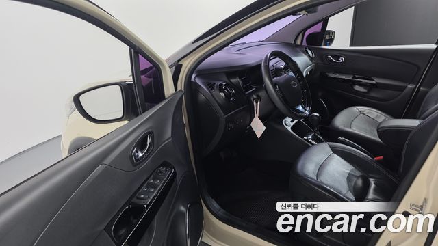 Renault Korea QM3 2016 — photo 11