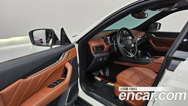 Maserati Levante 2022 — photo 10
