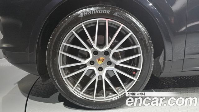 Porsche Cayenne 2022 — photo 5