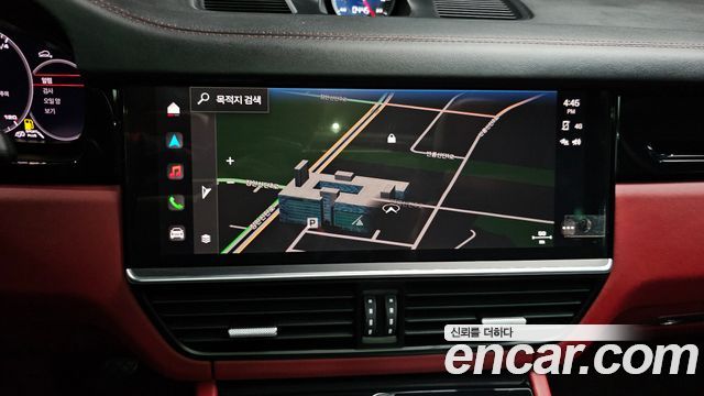Porsche Cayenne 2022 — photo 23
