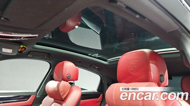 Porsche Cayenne 2022 — photo 25