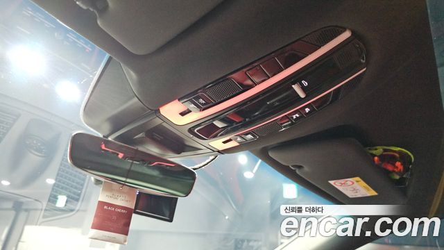 Porsche Cayenne 2022 — photo 27