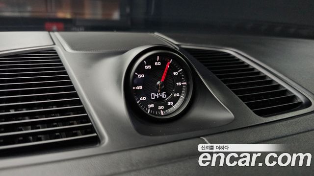 Porsche Cayenne 2022 — photo 35