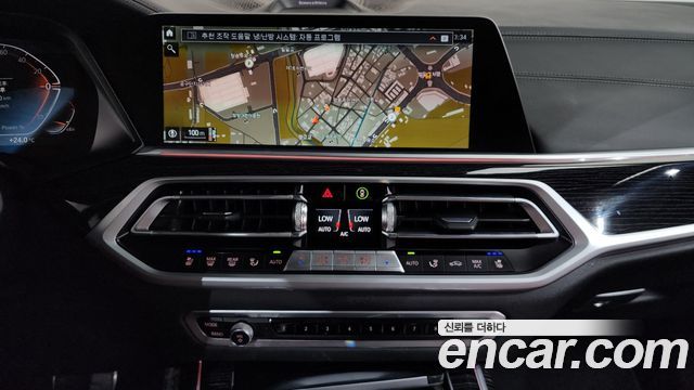 BMW X7 2022 — photo 18