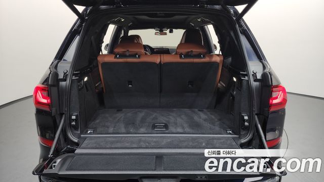 BMW X7 2022 — photo 25