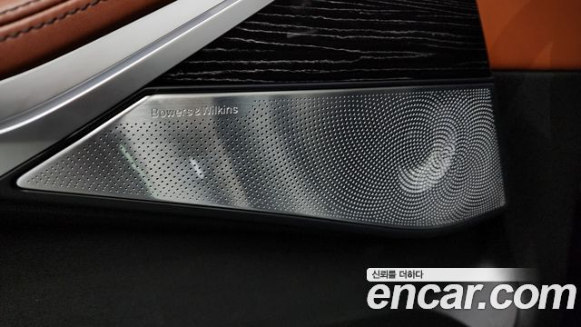 BMW X7 2022 — photo 30