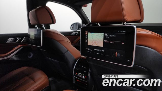BMW X7 2022 — photo 32