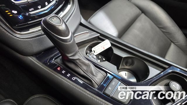 Cadillac CTS 2018 — photo 9