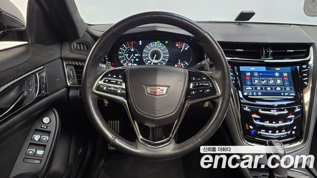 Cadillac CTS 2018 — photo 13