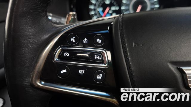 Cadillac CTS 2018 — photo 16