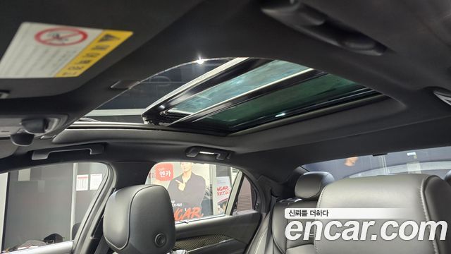 Cadillac CTS 2018 — photo 18