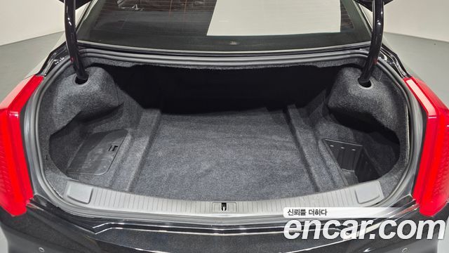 Cadillac CTS 2018 — photo 20