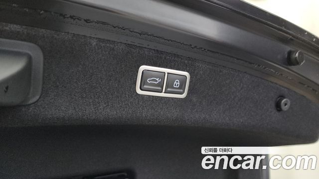 Genesis G80 2022 — photo 27