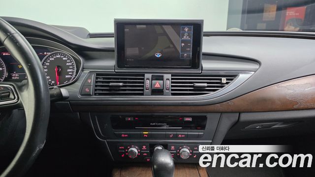 Audi A7 2016 — photo 14