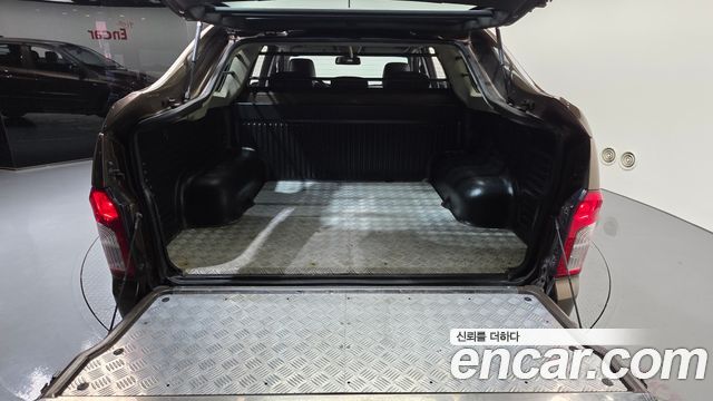KG Mobility KORANDO 2014 — photo 17