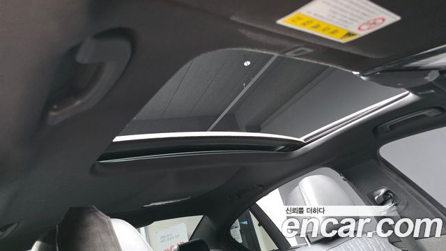 BMW 5-Series 2018 — photo 18