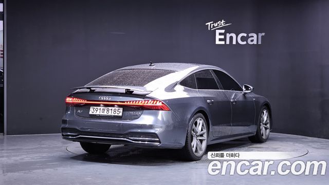 Audi A7 2020 — photo 2