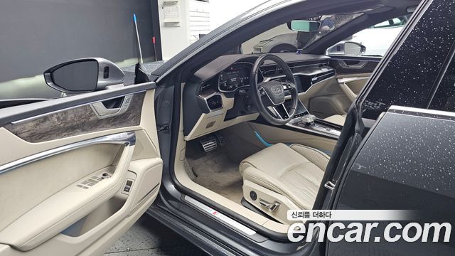 Audi A7 2020 — photo 13