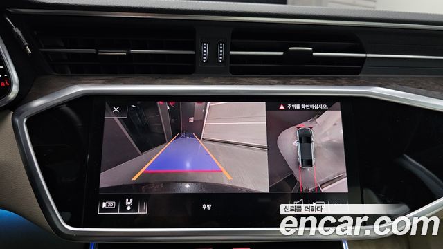 Audi A7 2020 — photo 20